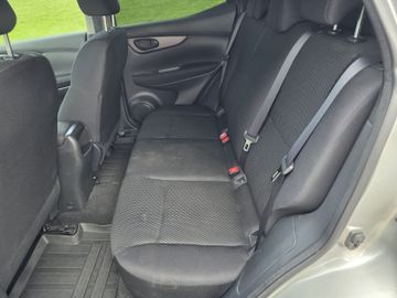 Nissan Qashqai - 12