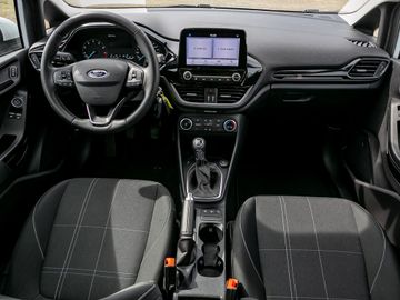 Ford Fiesta Cool & Connect TEMPOMAT KLIMA TOUCHSCREEN