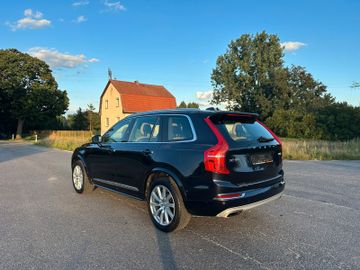 Volvo XC90 - 3