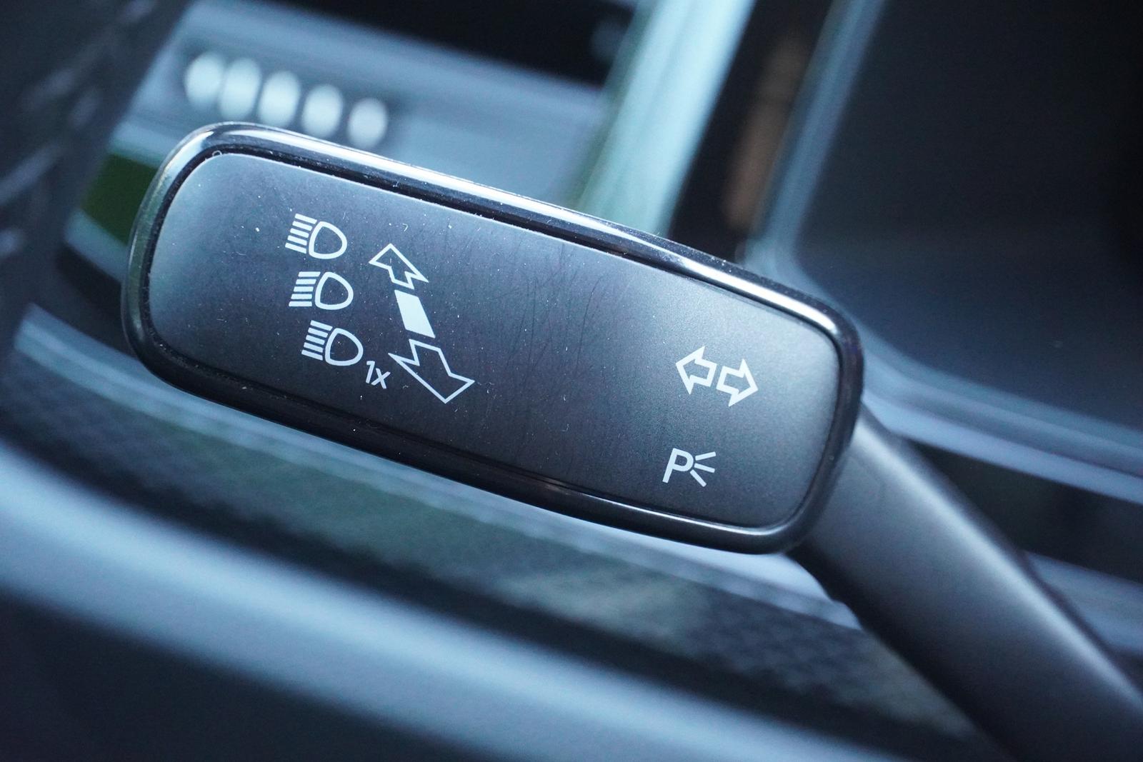 Volkswagen Taigo 1.0 TSI Life Digitales Cockpit DAB LED PDC