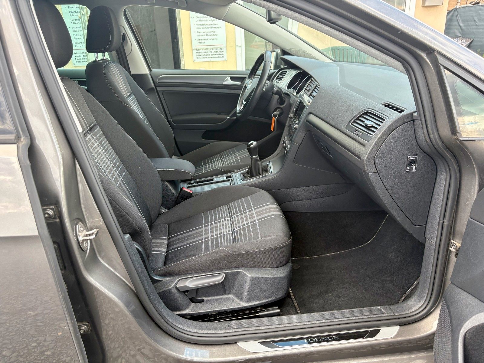 Fahrzeugabbildung Volkswagen Golf VII 1.2 TSI Variant Lounge 1.HAND SCHECKHEF