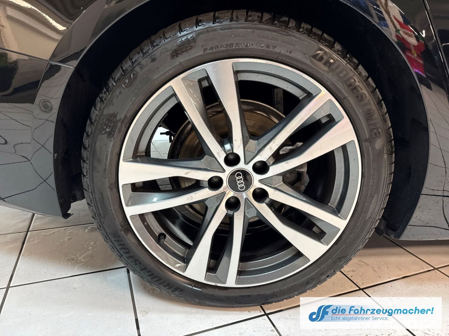 Fahrzeugabbildung Audi A6 Avant 40 TDI quattro sport S-line Sportpaket