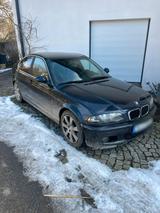 BMW e46 330i Limousine - BMW 330 Limousine E46 330i mit Benzin-Antrieb