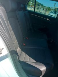 Volkswagen Golf - 5