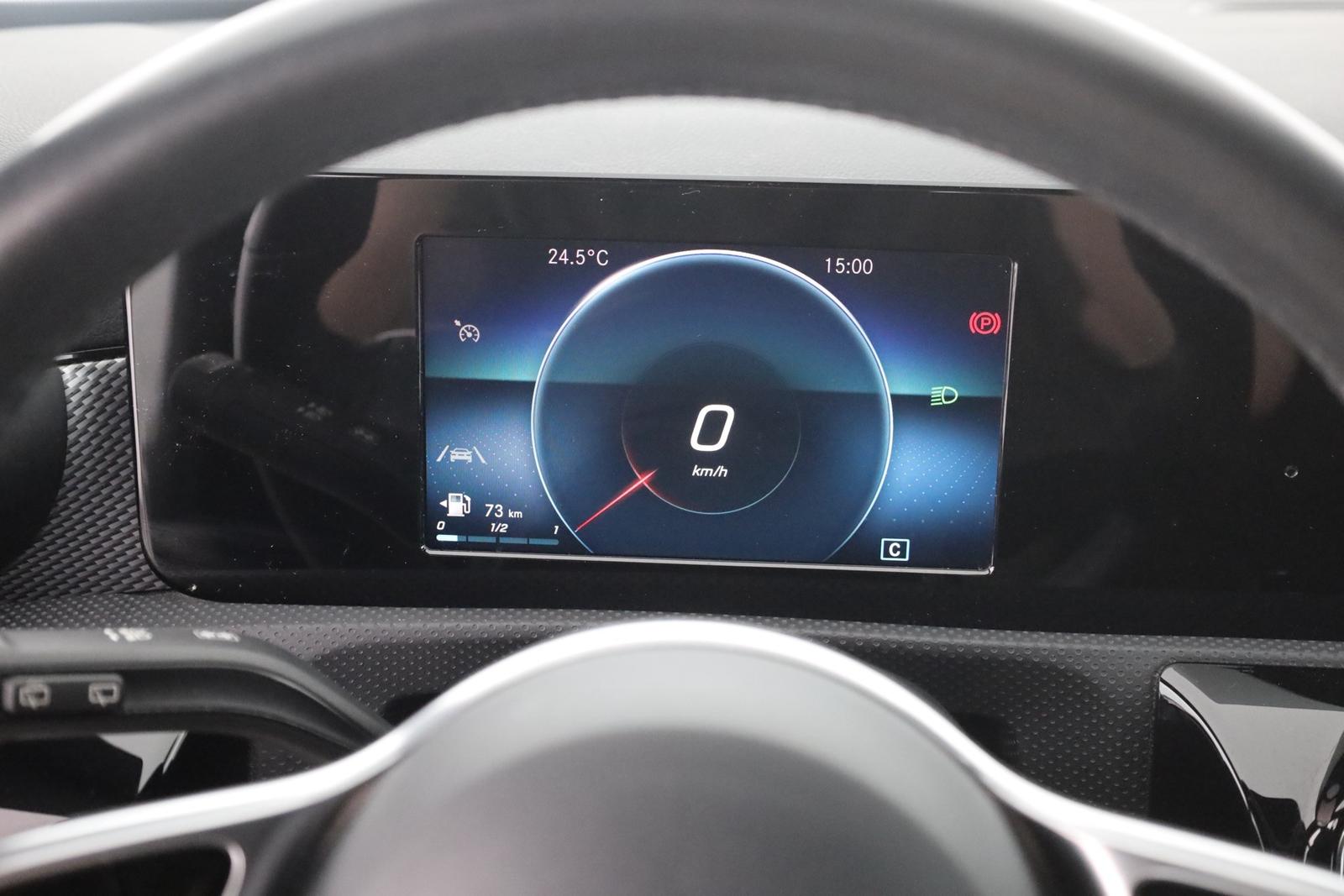 Mercedes-Benz CLA SB Progressive LED Navi Sitzheizung AHK, миниатюра 18