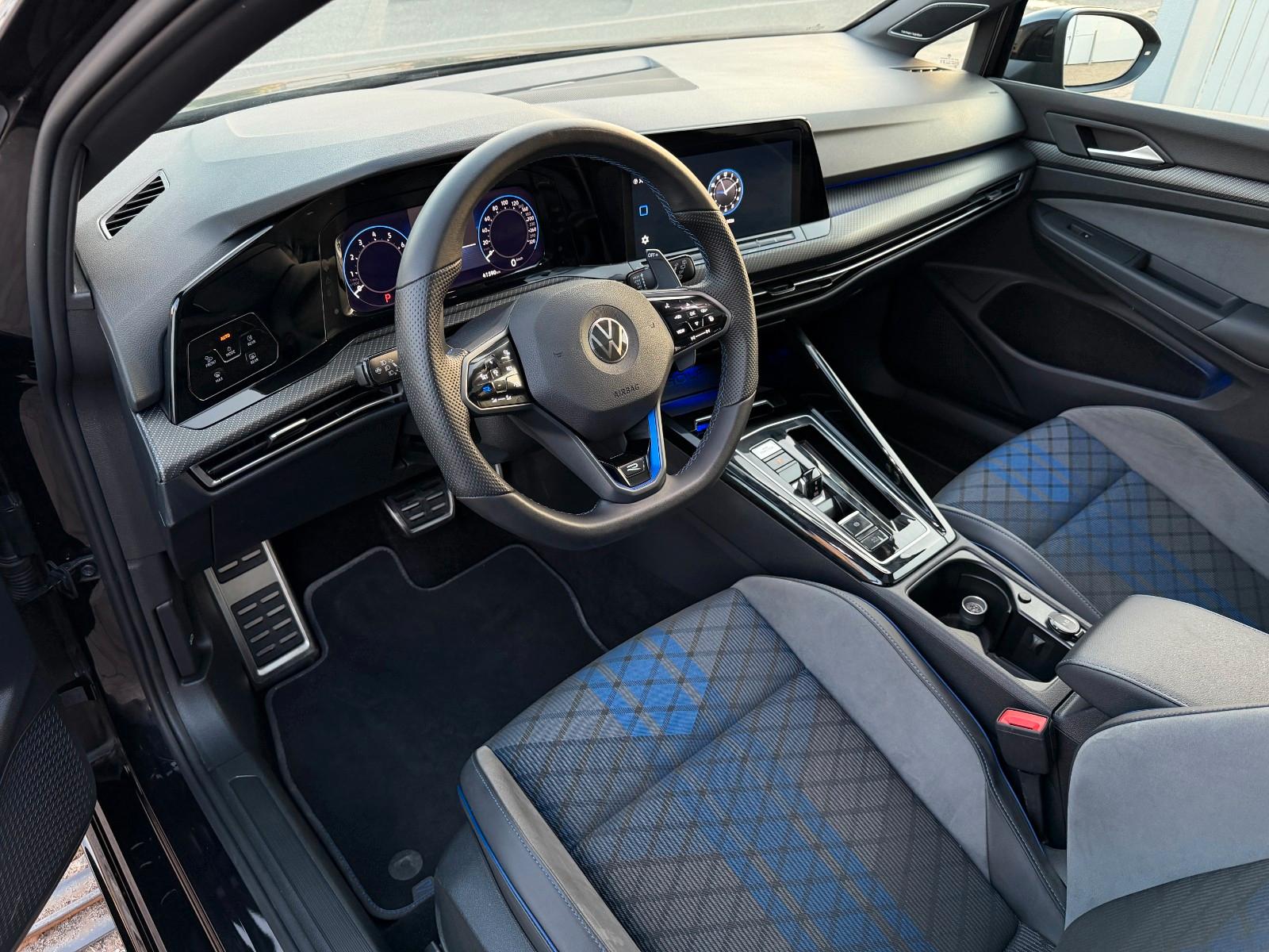 Volkswagen Golf VIII R 4Motion PANO*ACC*SOUND*LANE*SIDE*LED, миниатюра 6