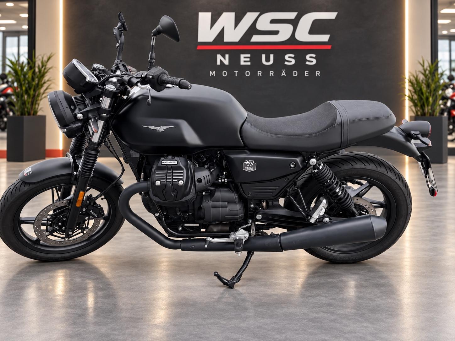 Moto Guzzi V7 Stone Vorführer TOP