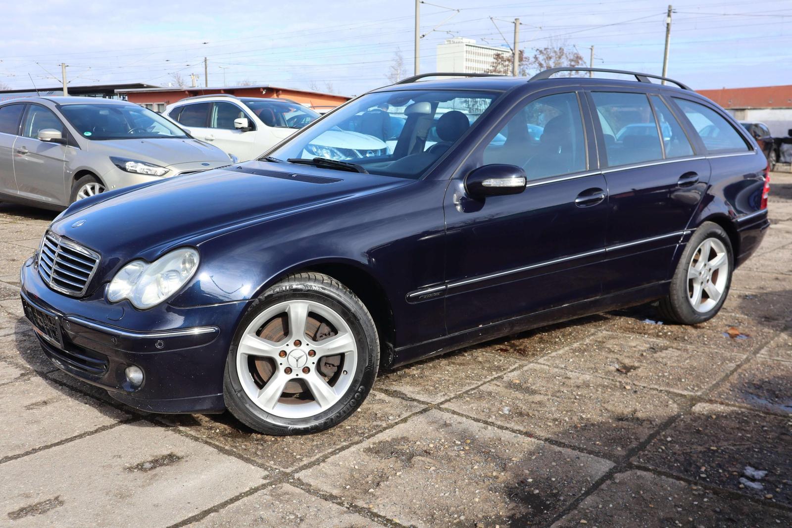 Mercedes-Benz C 320