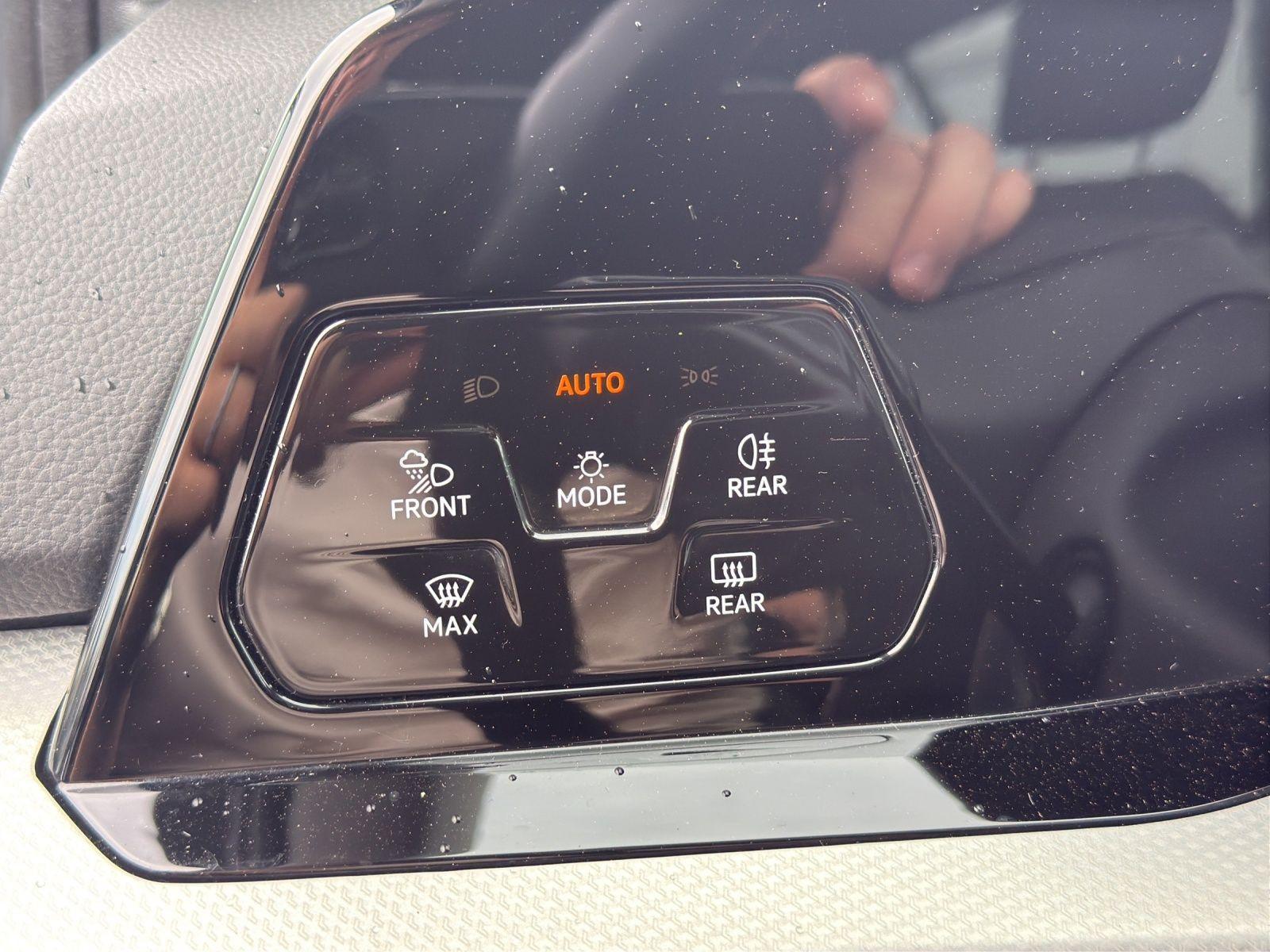 Volkswagen Golf VIII 1.0 eTSI DSG MOVE*LED*PANO*KAMERA*PDC*, миниатюра 25