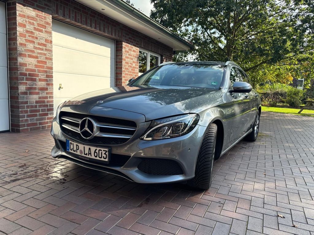 Image of Mercedes-Benz C 200