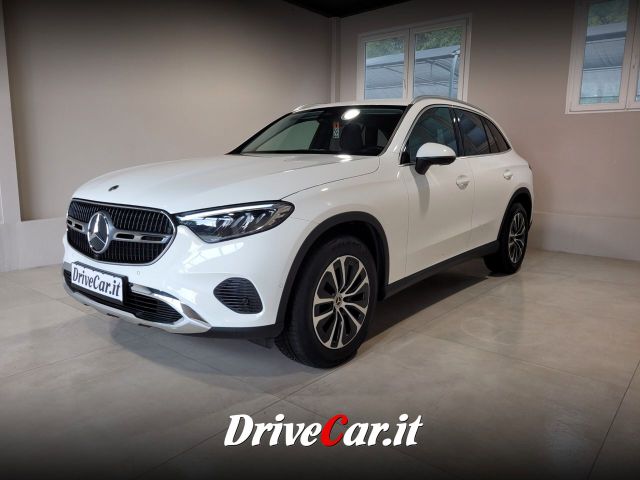 Altele Mercedes-Benz GLC 220 D MHEV 4 MATIC AUT. RESTYL