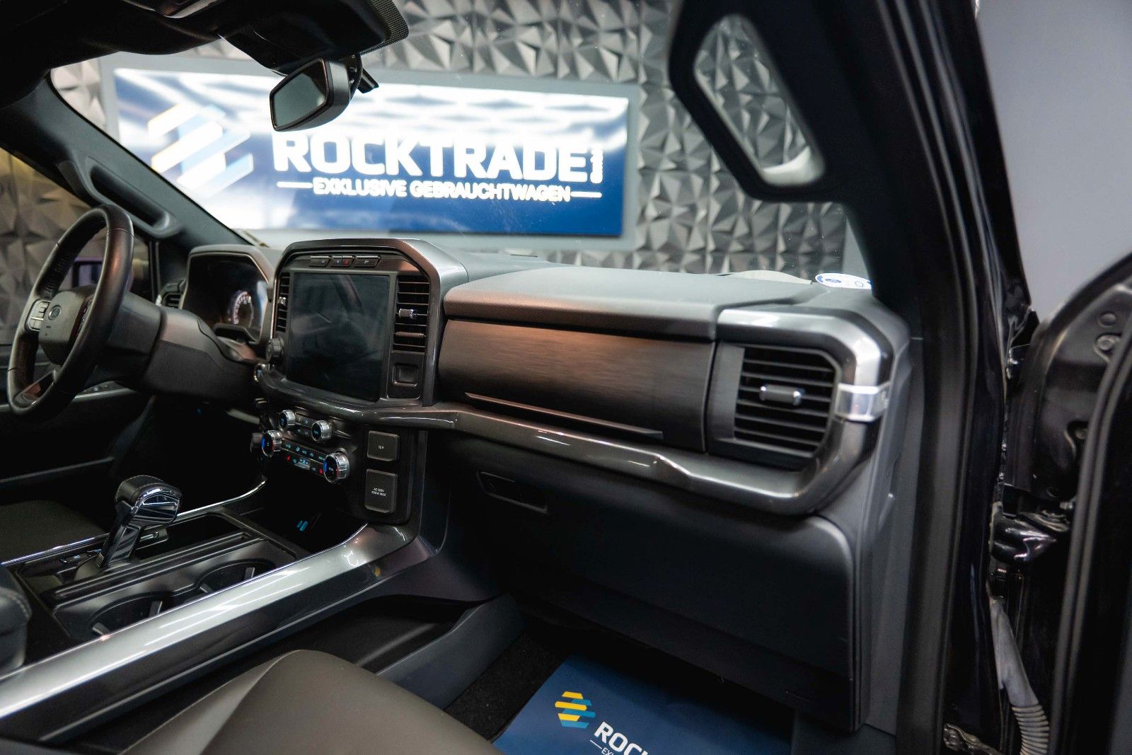 Fahrzeugabbildung Ford F150 5.0L V8 4x4 Offroad SuperCrew RAPTOR 19%