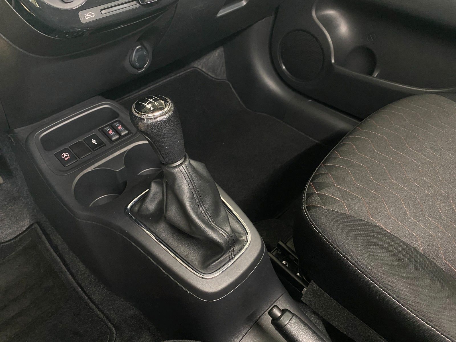 Fahrzeugabbildung Mitsubishi Space Star 1,2 Select Plus + Kamera Tempomat Top