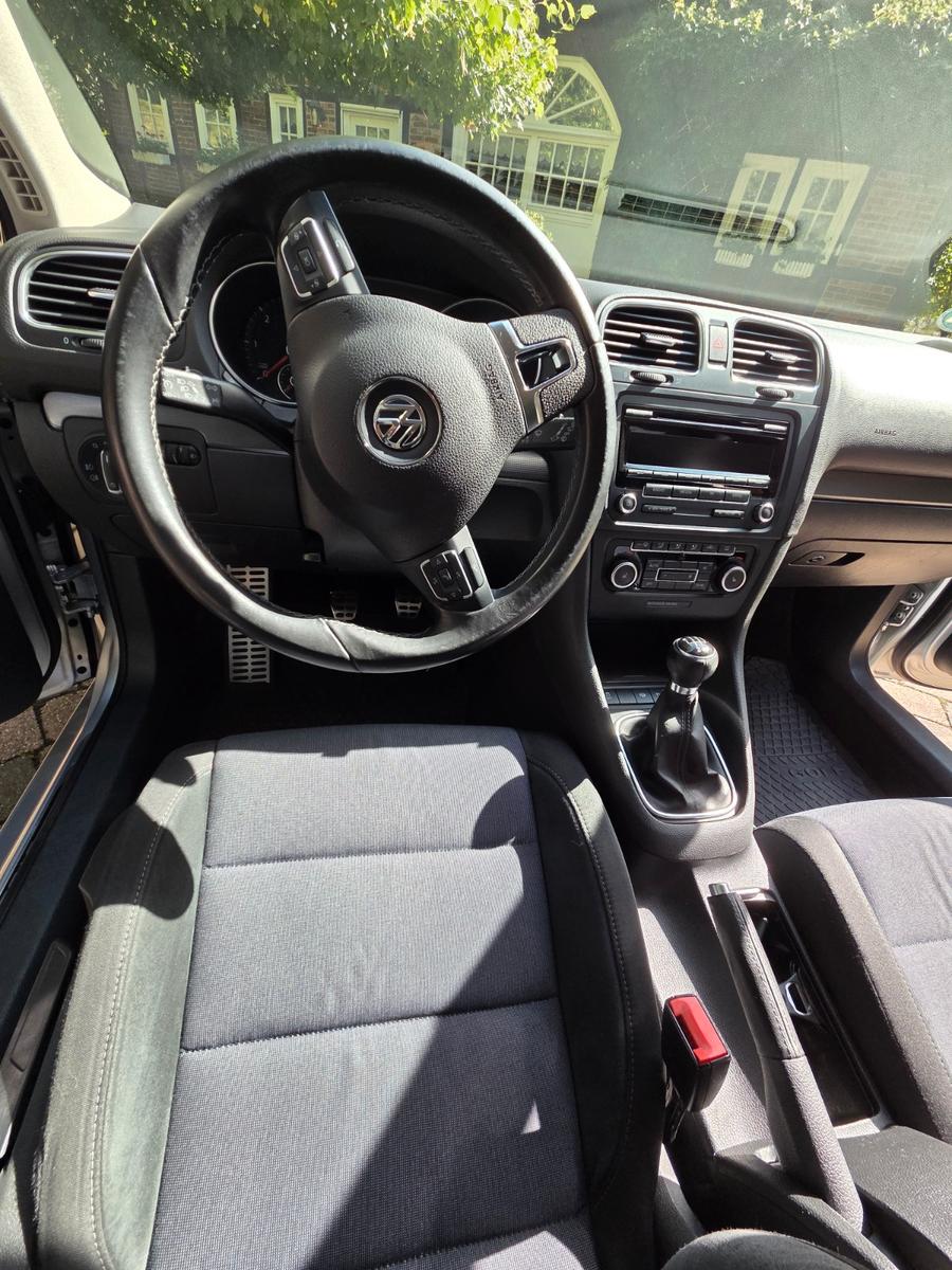 Volkswagen Golf 2011 — photo 10