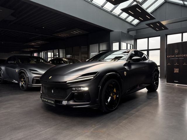 FERRARI Purosangue