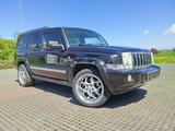 Jeep Commander Limited 3.0 CRD Autom. Limited. 7-Sitz - Jeep Commander mit Panoramadach