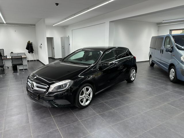 Mercedes-Benz A180 BlueEfficiency-Urban-Kamera-Bi Xenon-Navi