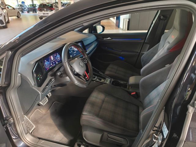 Golf VIII GTI*Matrix*Panorama*AHK*Black-Style