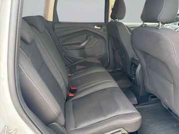 Ford Kuga - 10