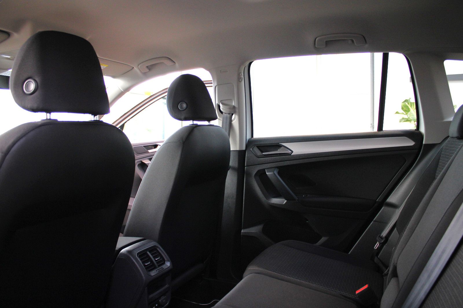 Volkswagen TIGUAN 1.5 TSI ACT + CARPLAY + 8-FACH + 1.HAND! foto 18