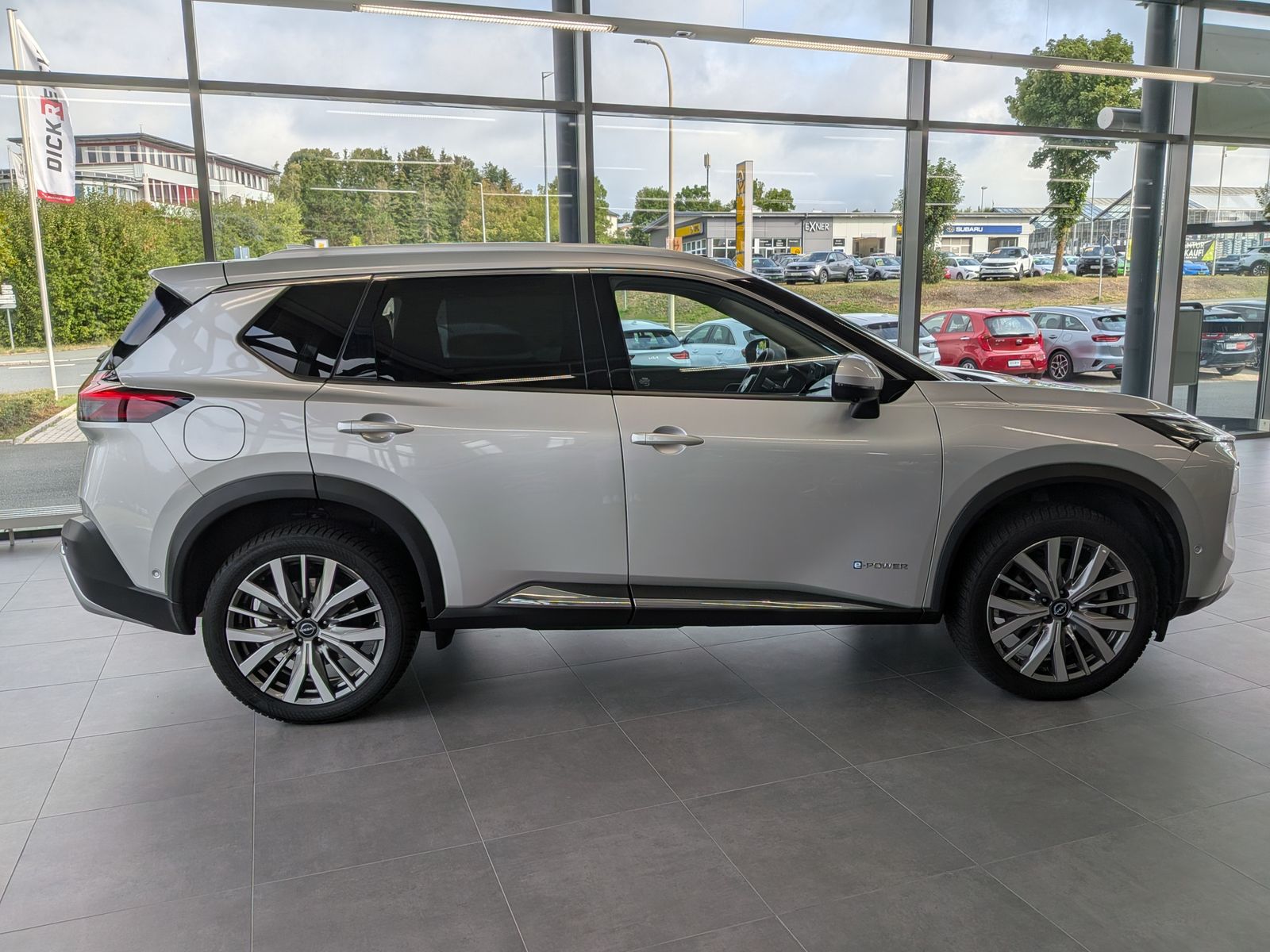 Fahrzeugabbildung Nissan X-Trail 1.5 e-Power e-4 Tekna Bose HUD LED+ 20"