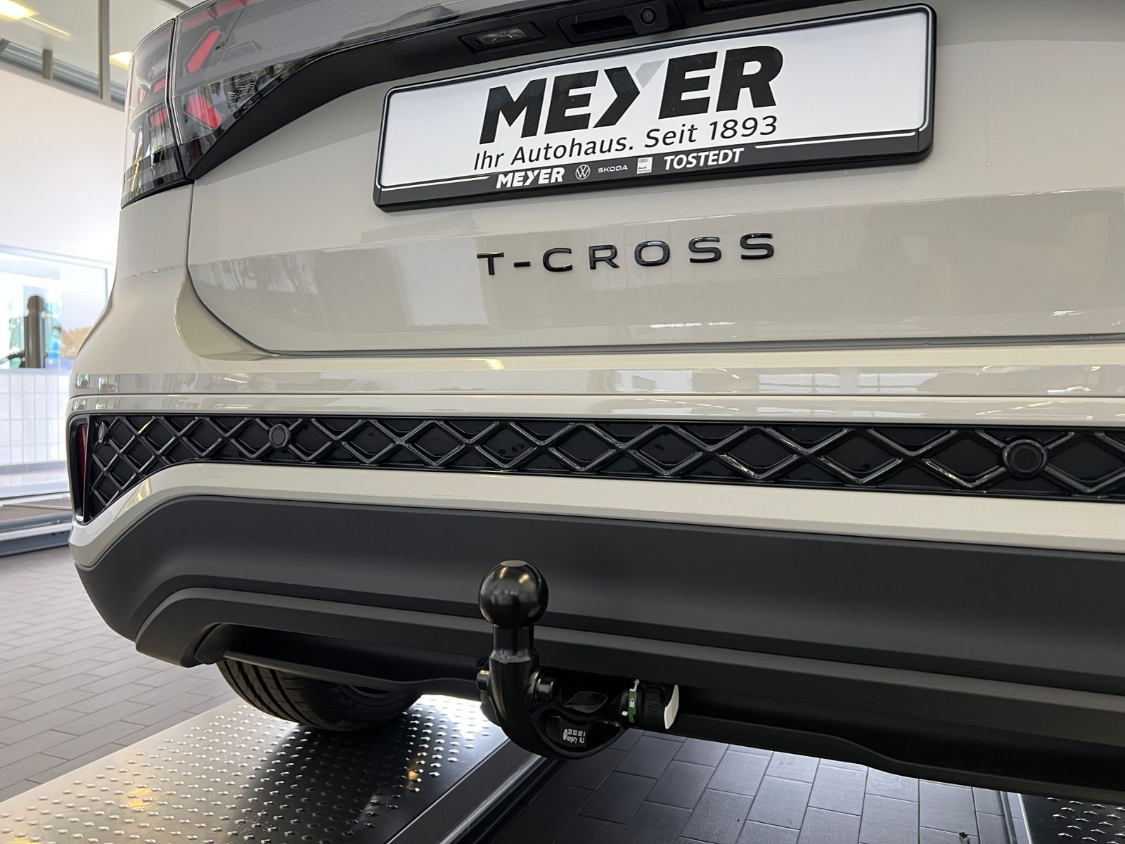Fahrzeugabbildung Volkswagen T-Cross R-Line 1.5 TSI DSG *BlackStyle,AHK,IQ Li