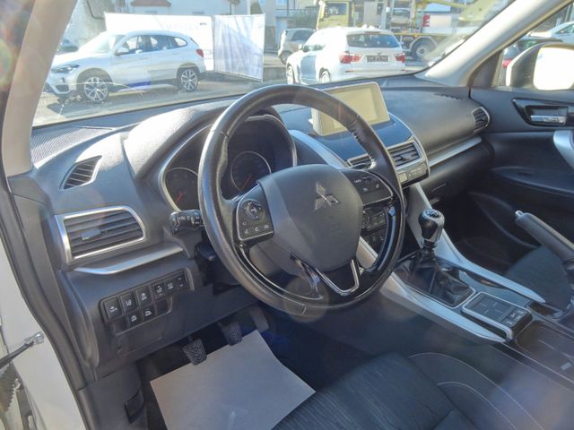 Fahrzeugabbildung Mitsubishi Eclipse Cross Intro Edition /Kamera/1.Hand/AHK/