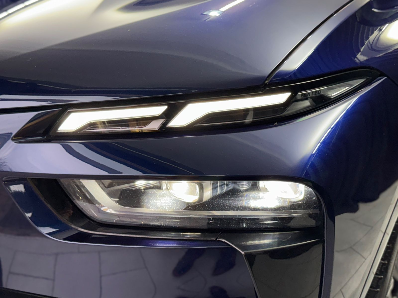 Fahrzeugabbildung BMW X7 xDrive 40 d M SPORT PRO|SKY-LOUNGE|MASSAGE|