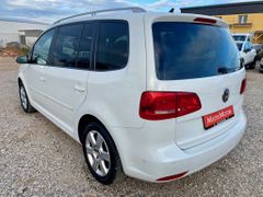 Fahrzeugabbildung Volkswagen Touran 1.6 TDI Life AAC NAVI SHZ PDC VORN ALU