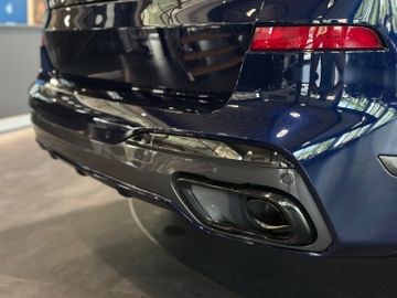 BMW X7 - 12