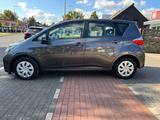 Toyota Verso-S Life,Automatik, - Toyota Verso-S mit Benzin-Antrieb: Automatik