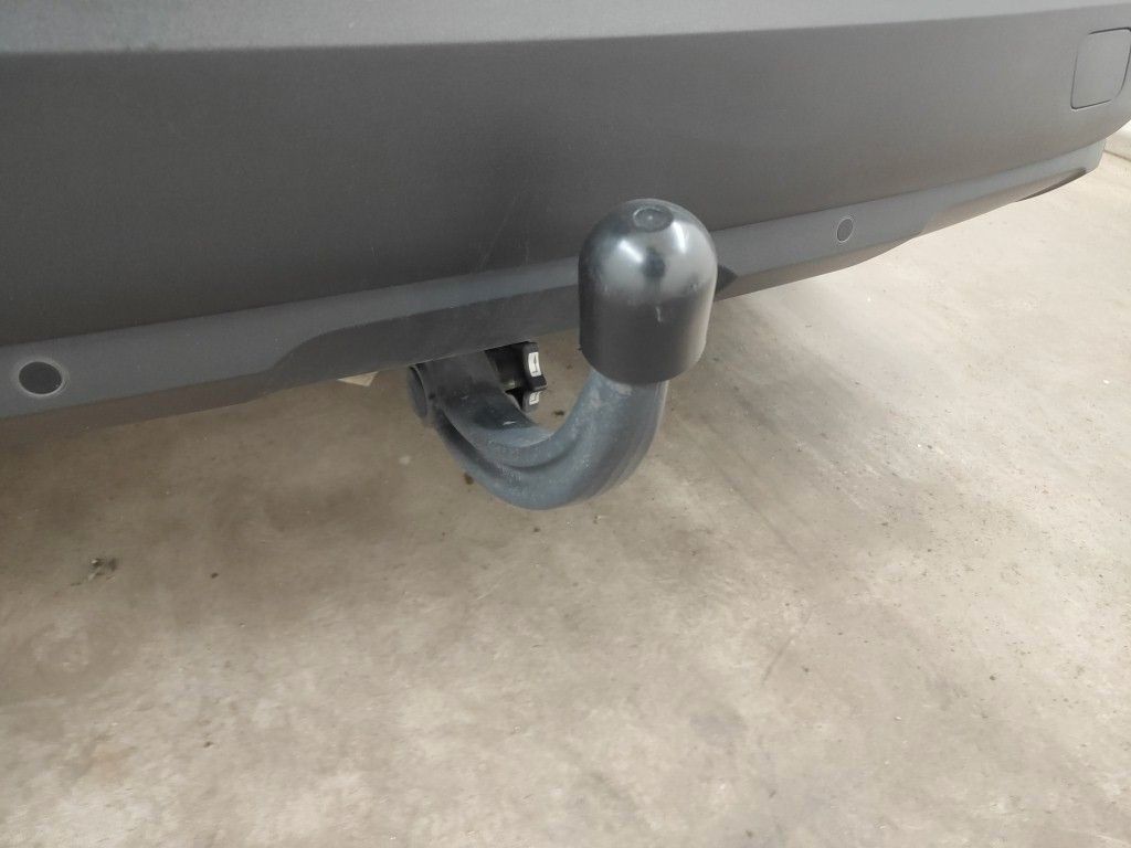 Fahrzeugabbildung Peugeot 5008 Active 1.2T NAVI/PDC/LED/AHK/TEMPO