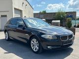 BMW 525 d Automatik/ Sportpaket / Navigation , H-UP - BMW 525 in Düsseldorf