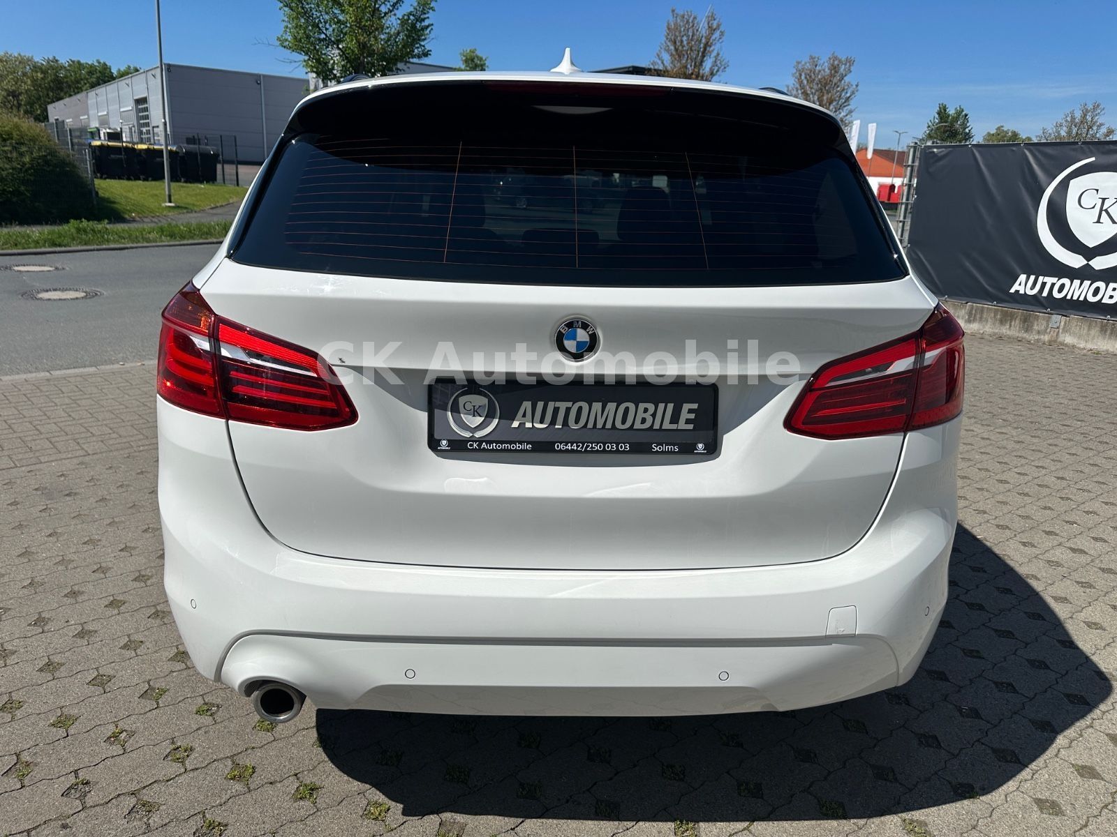 Fahrzeugabbildung BMW 218i Active Tourer Advantage Automatik/Navi/AHK
