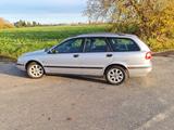Volvo V40 1.6 - gebrauchte Volvo V40 aus dem Jahr 2000