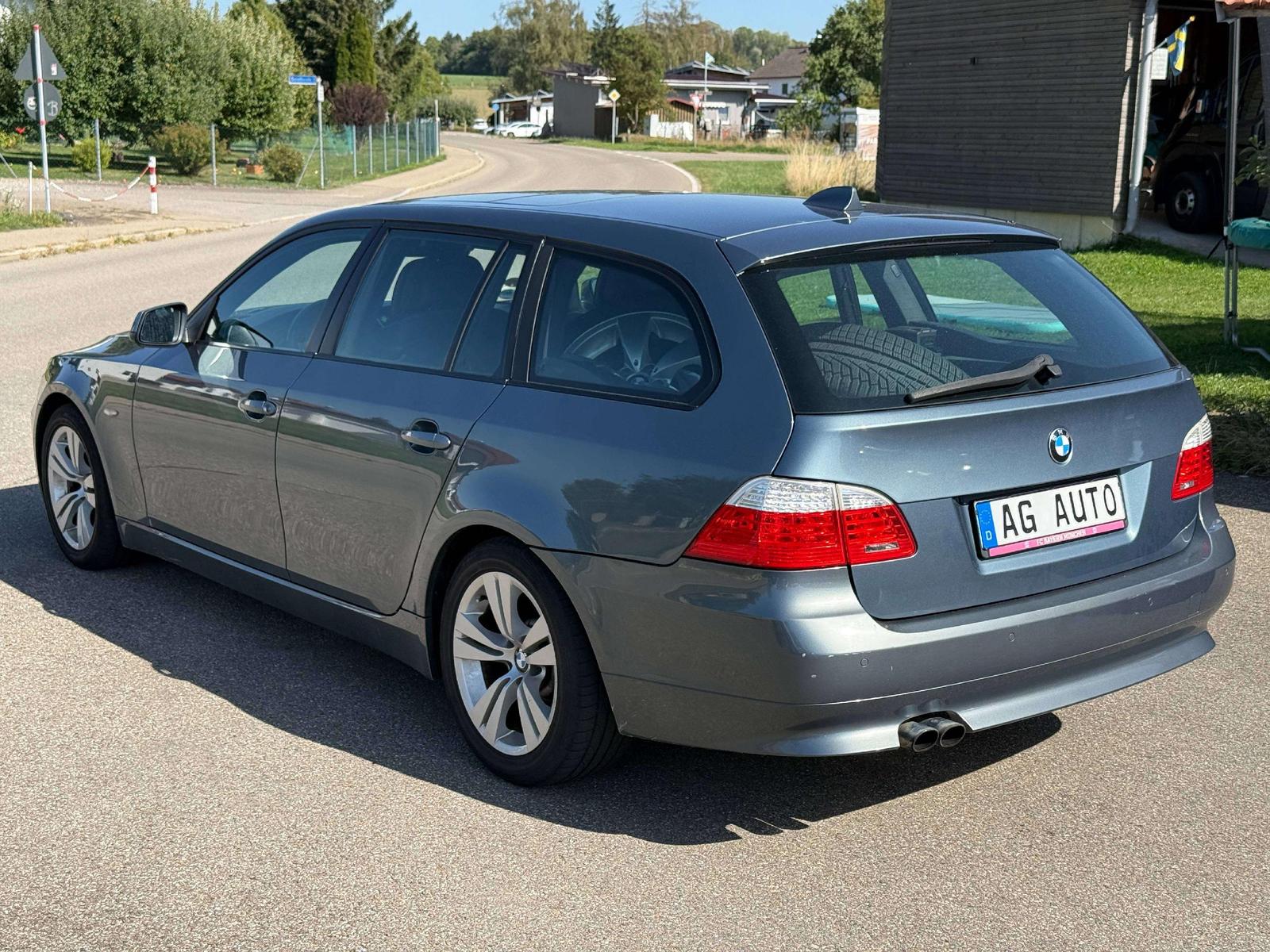 BMW 530i Automatik Touring 272 PS 8-fach