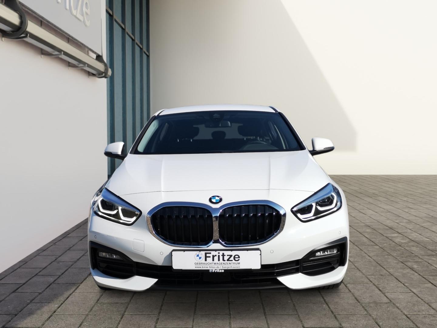 BMW 118 i Advantage Aut. LED+NAVI+KLIMAAUTO+SHZ+PDC