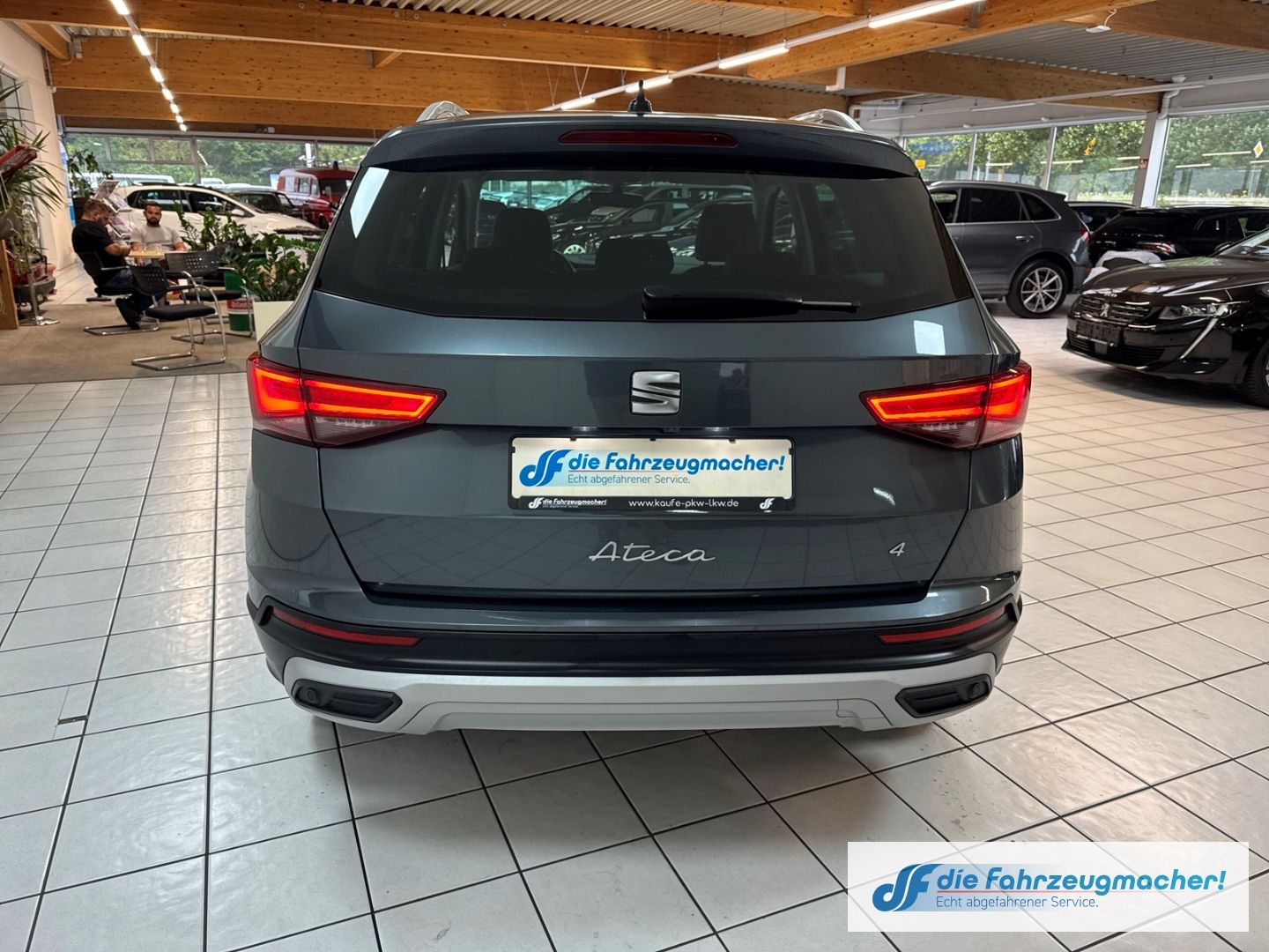 Fahrzeugabbildung SEAT Ateca Xperience 4Drive 2.0 TDI EU6d Navi LED Spe