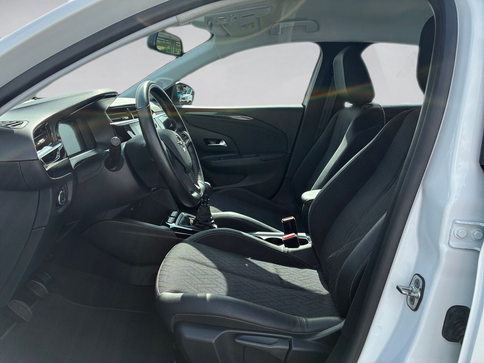 Fahrzeugabbildung Opel Corsa F 1.2 Turbo Elegance Kamera,LED,Navi,PDC