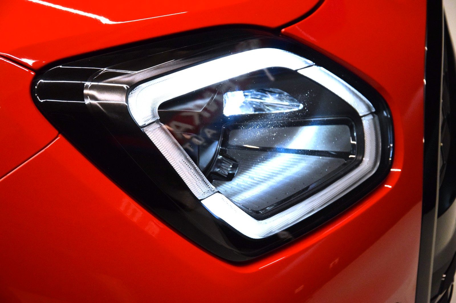 Fahrzeugabbildung MINI Countryman C John Cooper Works Trim L-Paket Pano