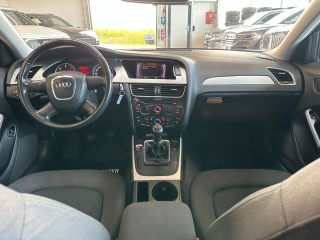 MYAUTOCENTER – Gebraucht- und Jahreswagen mit Werkstattservice in Pfaffenhofen Audi A4 *AHK*TEMPO*PDC*SitzH*