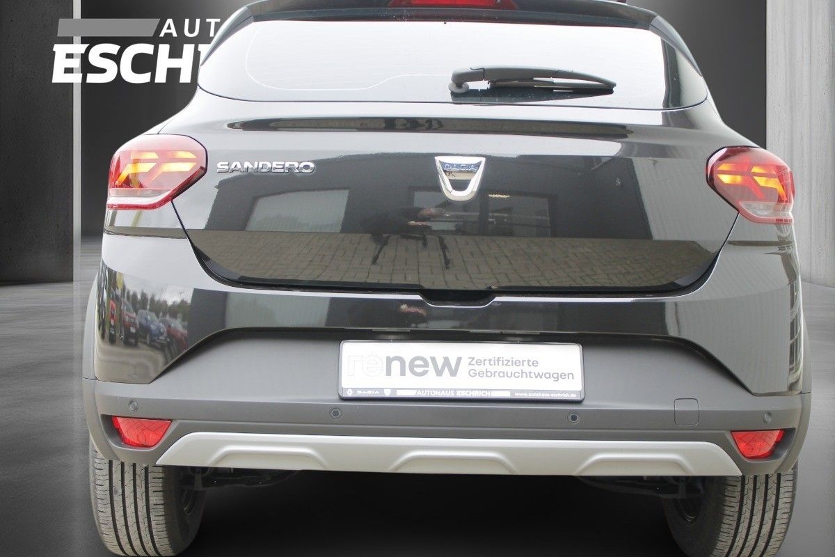Fahrzeugabbildung Dacia Sandero Stepway Essential TCe 100 ECO-G (MY2021)