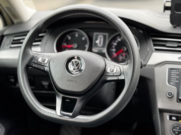Volkswagen Passat Variant - 9