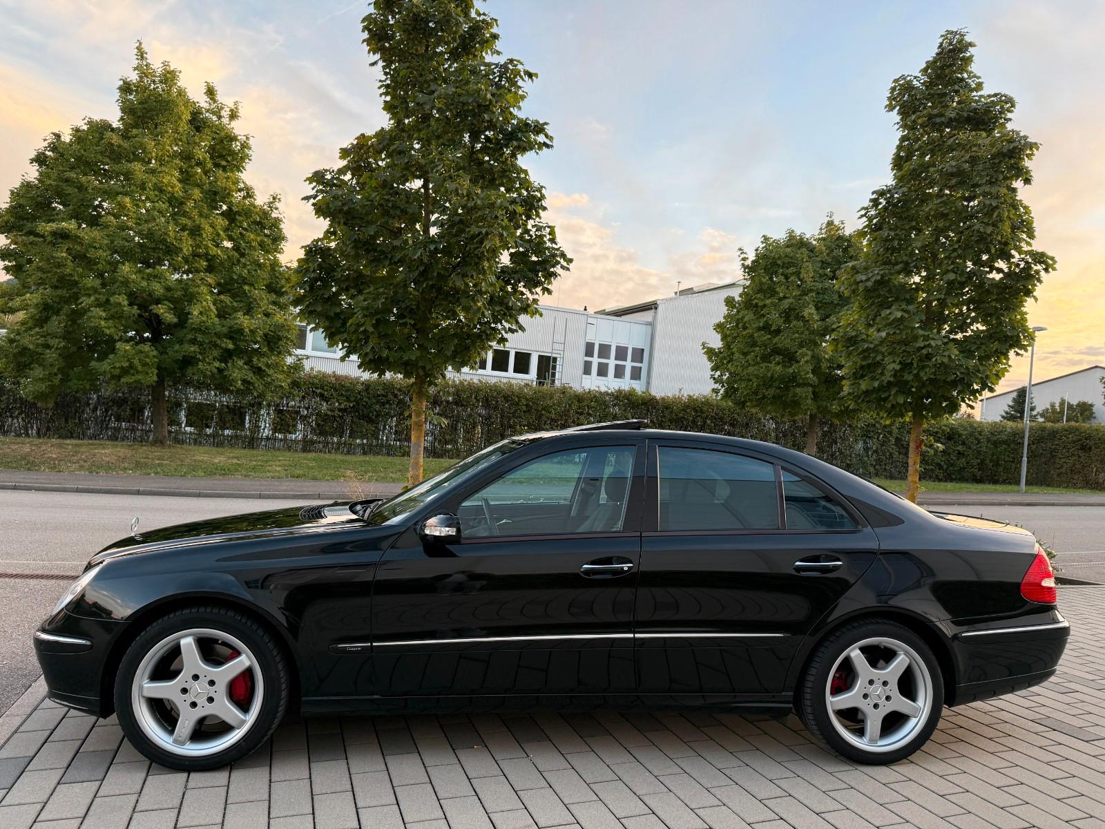 Mercedes-Benz E-Klasse E 500 Avantgarde,2.Hand,Unfallfrei,V8