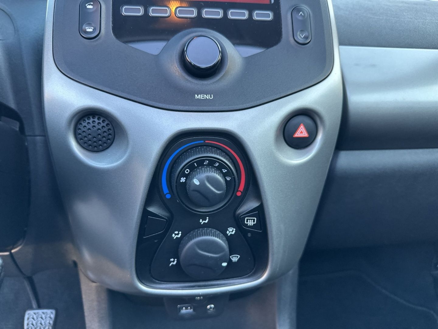 Fahrzeugabbildung Citroën C1 AIRSCAPE Feel VTi 1.0 Faltdach+ Tel.-Vorb. +