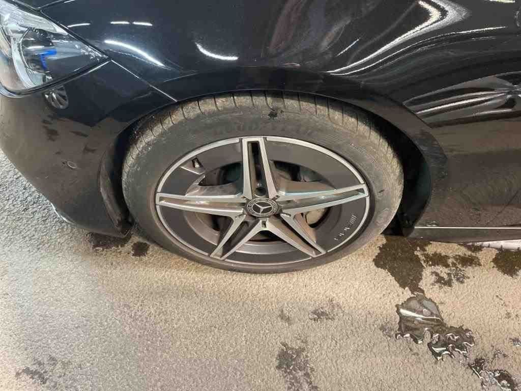 Mercedes-Benz C 200 T AMG Line*NAVI*LEDER*CAM*MIDLINE*LED*AHK*