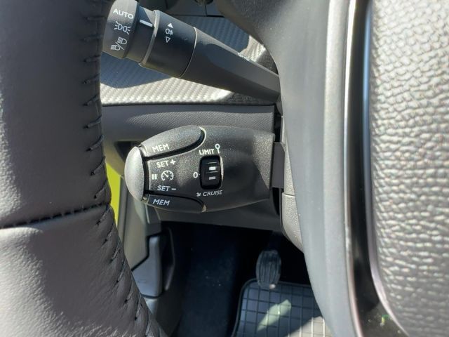 Foto Nummer 13: PEUGEOT 208