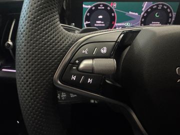 Skoda Kodiaq 1.5 TSI mHEV 110 kW Matrix AHK Kamera