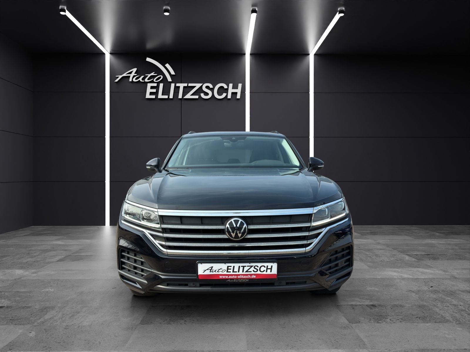 Fahrzeugabbildung Volkswagen Touareg 4M TDI DSG LED ACC STH SH LRHzg RearView