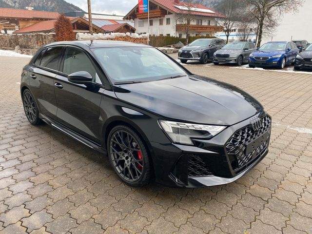 Audi RS3 2.5 TFSI Sportback quattro,Sport AGA,ACC,...